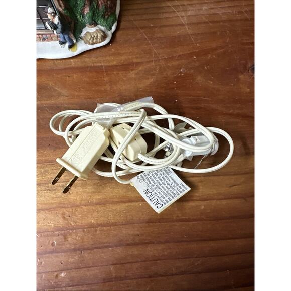 Enchanted Forest Christmas Village Glass Window House Ye Old Cobbler In Box - Picture 7 of 8